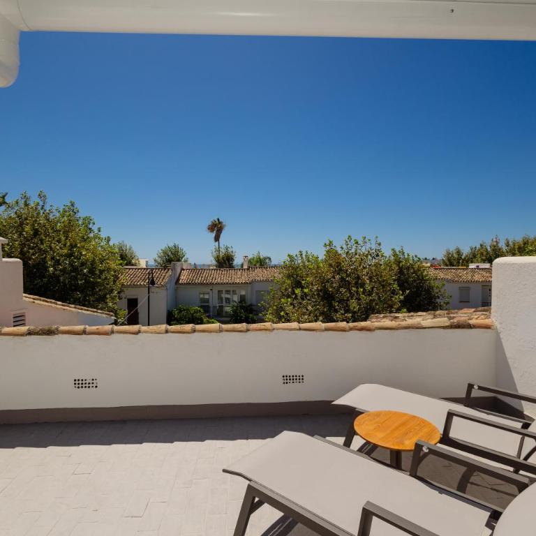 Townhouse, recently renovated and 200m from La Cala beach, in Mijas Costa - Apartamento de 3 dormitorios - 40