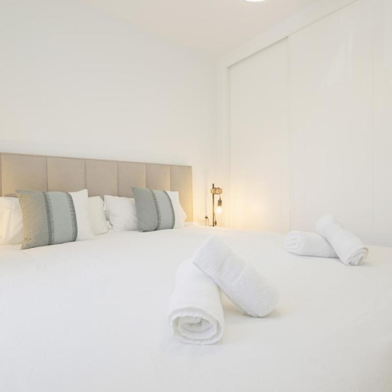 Townhouse, recently renovated and 200m from La Cala beach, in Mijas Costa - Apartamento de 3 dormitorios - 35