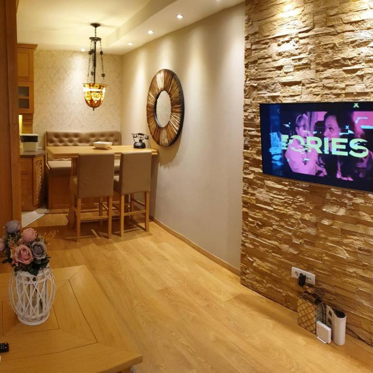 Shabby Chik, cozy apartment near St Sava Temple - One-Bedroom Apartment - 32