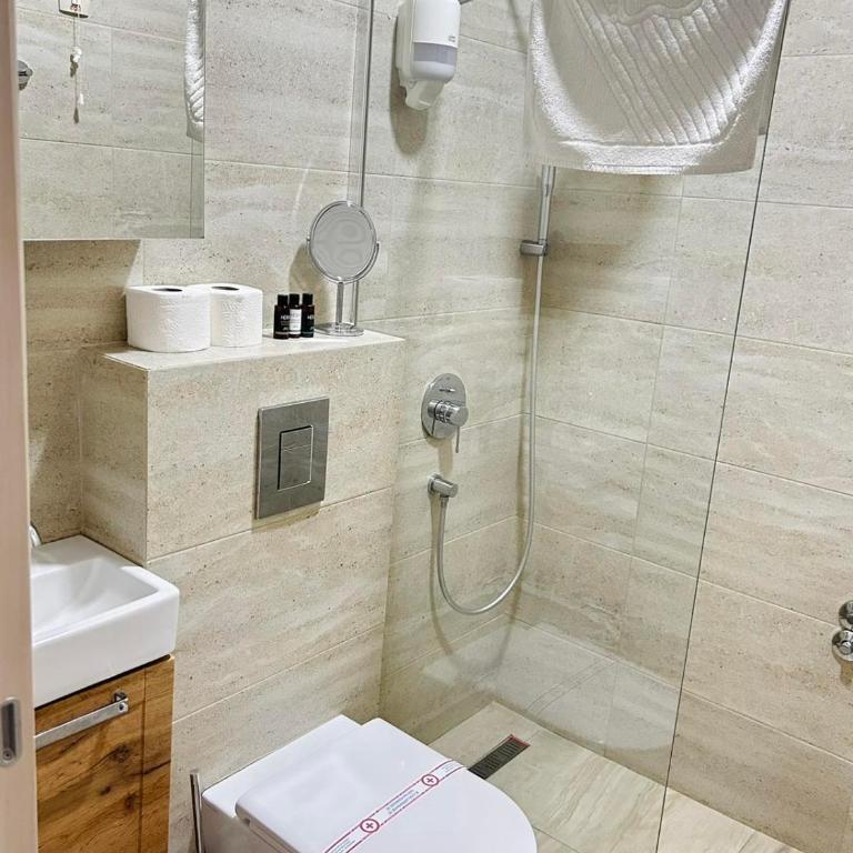 Hotel Maksim - Single Room with Balcony - 3