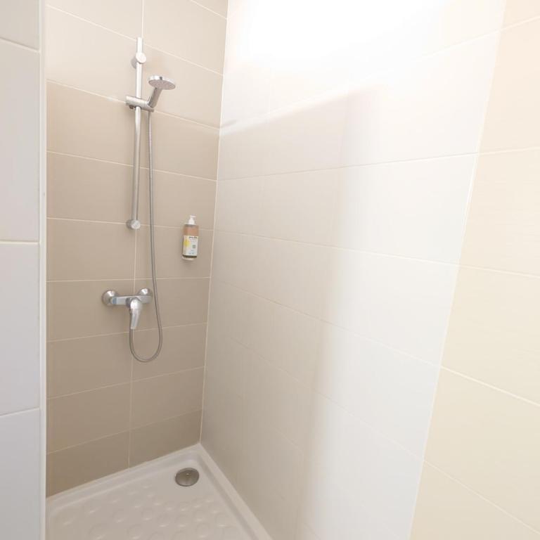 greet Grenoble Centre Gare Accor Hotel - Chambre Familiale Pop (5 Personnes) - 4