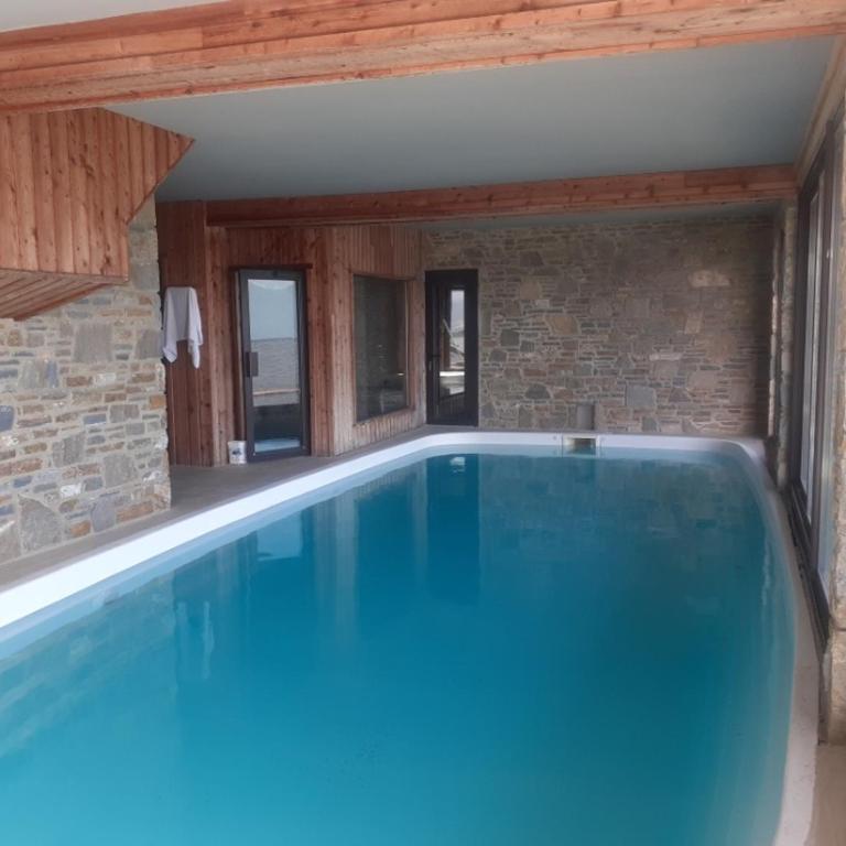 Chalet des Jonquilles - Magnifique maison avec piscine - Six-Bedroom House - 3