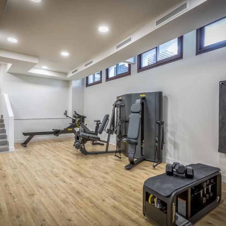 ViVi Homes - Apollo Luxury, Pool, Gym & Beach - Apartment with Terrace - 33