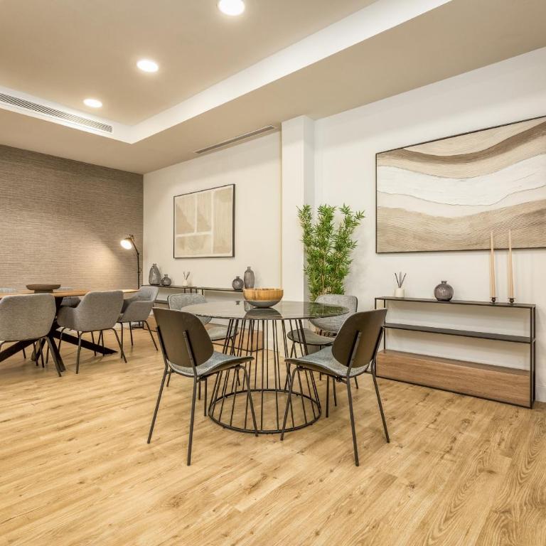 ViVi Homes - Apollo Luxury, Pool, Gym & Beach - Apartment with Terrace - 31