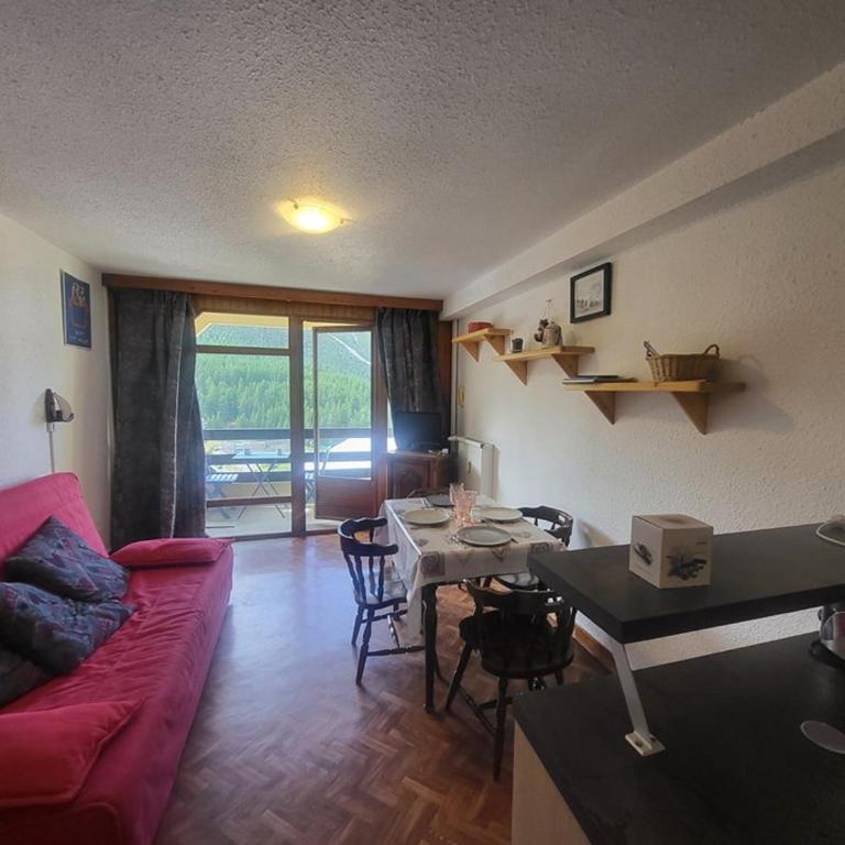 Studio ensoleillé avec balcon au centre de Montgenèvre, proche commodités et pistes - FR-1-266-128 - Monolocale - 3