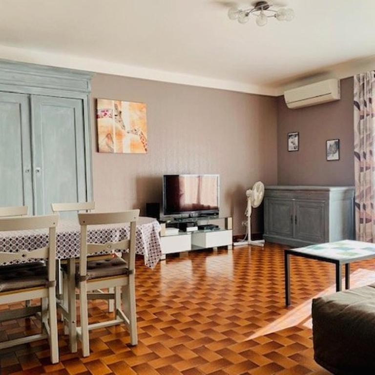 Appartement F2 Climatisé avec Wifi à Amélie-les-Bains - Apartamento de 1 dormitorio - 1