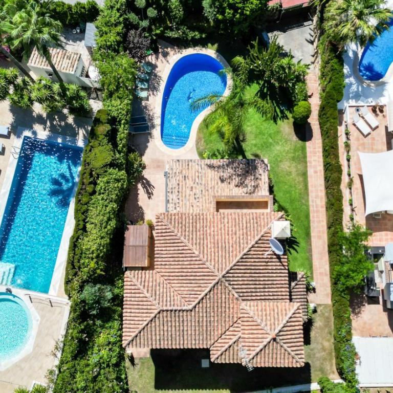 ViVi Homes -Villa Alpetona Private Pool, Garden & Terrace - Villa Deluxe - 41