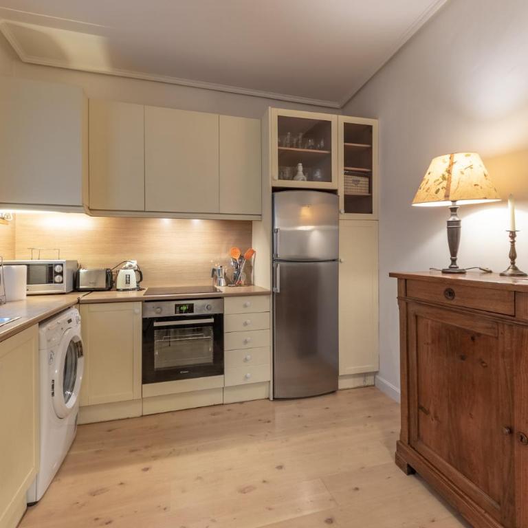 Gaztelu by People Rentals - Apartamento - 13