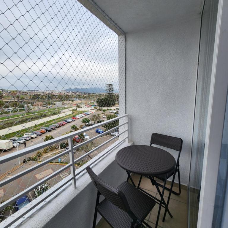 Depto Peñuelas Casino Enjoy - Three-Bedroom Apartment with Balcony - 3