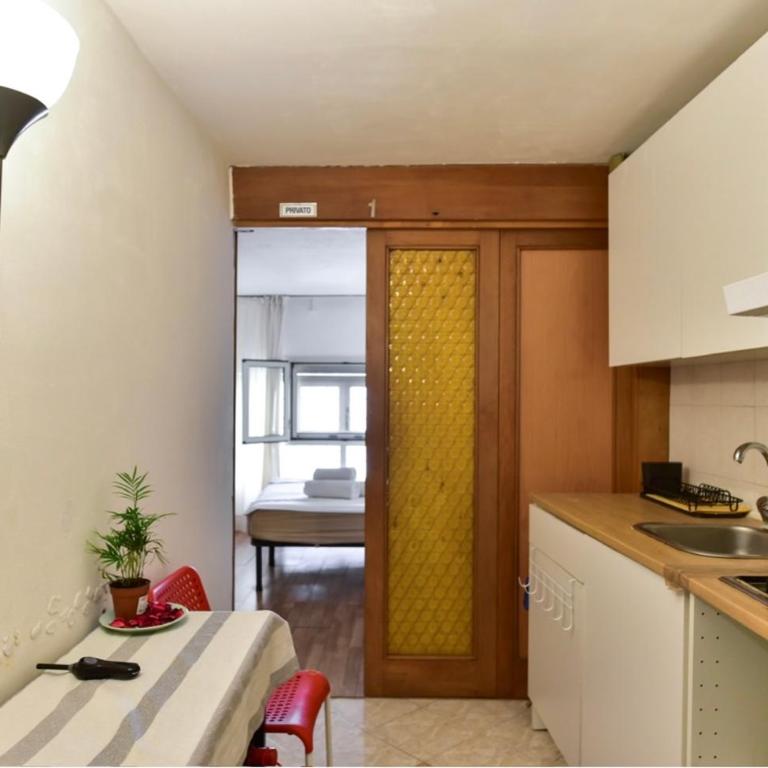 Center Rome Termini Rooms & Apartment Sale - Camera Matrimoniale - 7