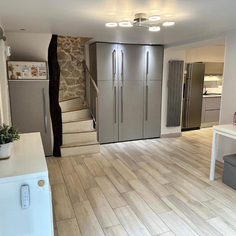 Maison en pierre, 3 chambres à 15 mn du centre de Menton et des plages - Maison 3 Chambres - 9