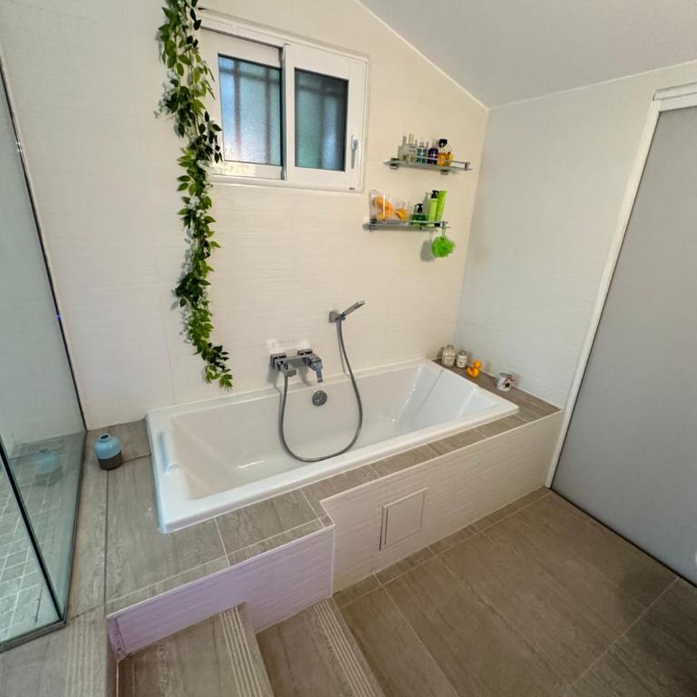 Maison en pierre, 3 chambres à 15 mn du centre de Menton et des plages - Maison 3 Chambres - 27