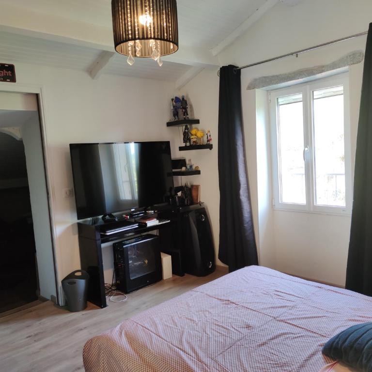 Maison en pierre, 3 chambres à 15 mn du centre de Menton et des plages - Maison 3 Chambres - 29