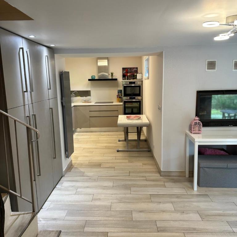 Maison en pierre, 3 chambres à 15 mn du centre de Menton et des plages - Maison 3 Chambres - 18
