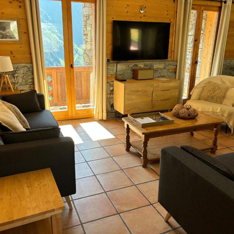 Montagnard - 4 bedroom apartment with stunning views - Appartement avec Vue sur la Montagne - 1