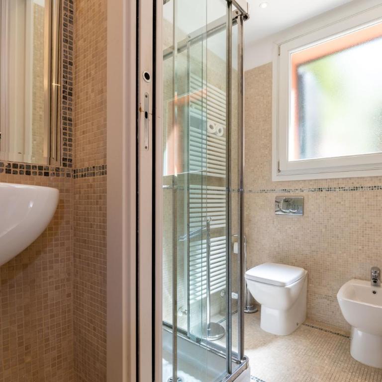 BolognaRoomscom - Isaia Garden Private Garden Spa Bath - Suite King con Vasca Idromassaggio - 22
