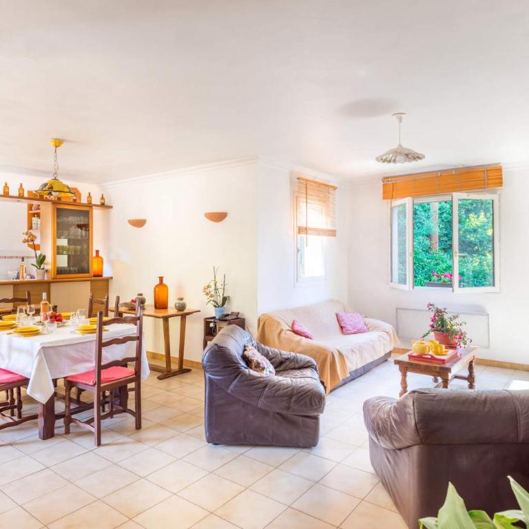 Villa Mas des Fleurs by Villa Plus - Villa - 8
