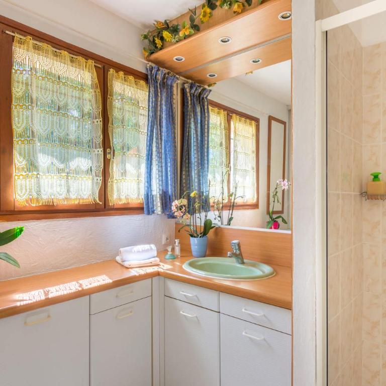 Villa Mas des Fleurs by Villa Plus - Villa - 15