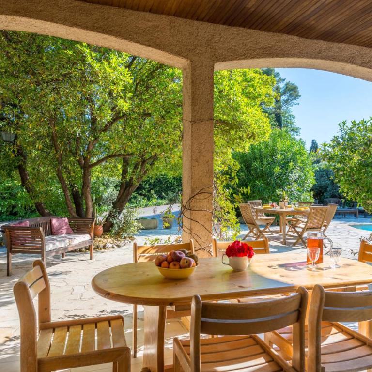 Villa Mas des Fleurs by Villa Plus - Villa - 11