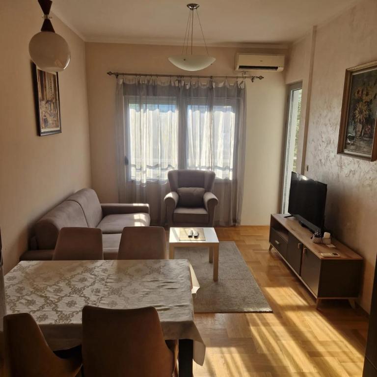 Apartman Pavle - Apartman s 1 Spavaćom Sobom i Balkonom - 2