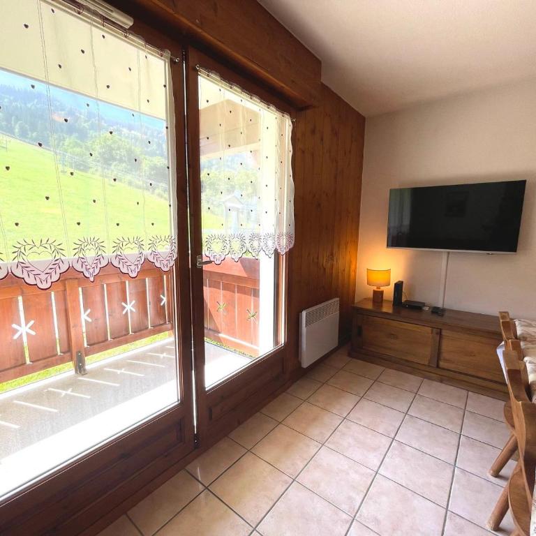 Appartement cosy 2 chambres au pied des pistes avec parking et WiFi - FR-1-505-92 - Apartment (6 Adults) - 16