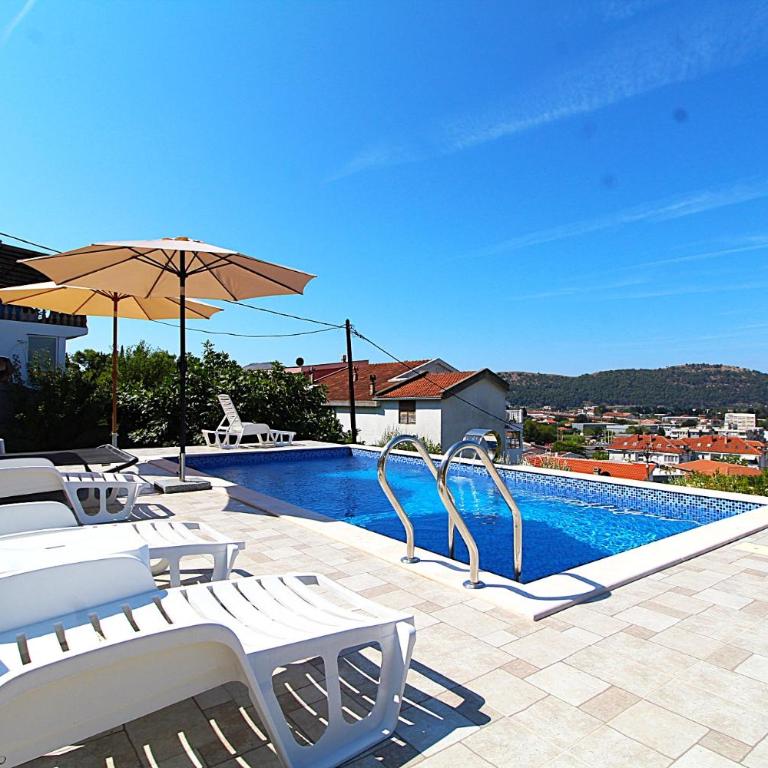 2bd Apt w Private Pool and City View "Keka" - Two-Bedroom Apartment with Private Pool - 1