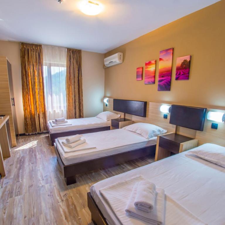 Apartments Cavaliero - Basic Triple Room - 1