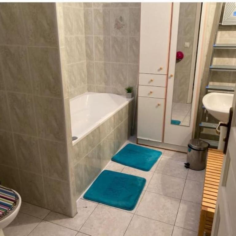 Plein Cœur de Sanary sur Mer - Appartement 2 Chambres - 5