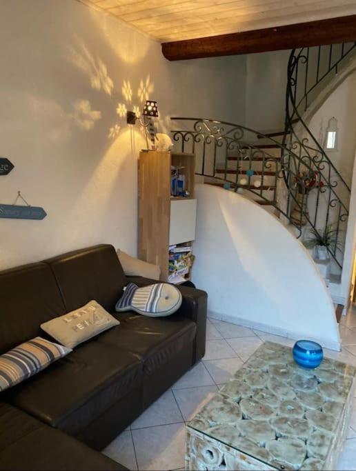 Plein Cœur de Sanary sur Mer - Appartement 2 Chambres - 6