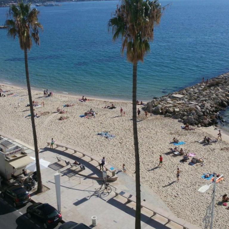 Guillaumont Apartment - Apartment with Sea View - 1