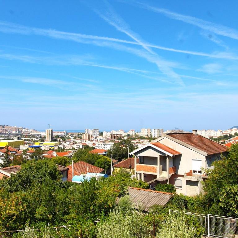 2bd Apt w Private Pool and City View "Keka" - Two-Bedroom Apartment with Private Pool - 20