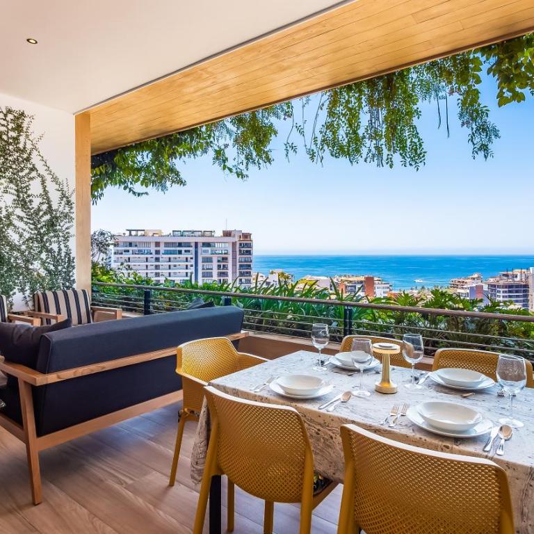 SOHO PV Luxury Ocean View, Pool, Gym, 7m Beach - Apartamento de 2 dormitorios con terraza y vistas al mar - 7