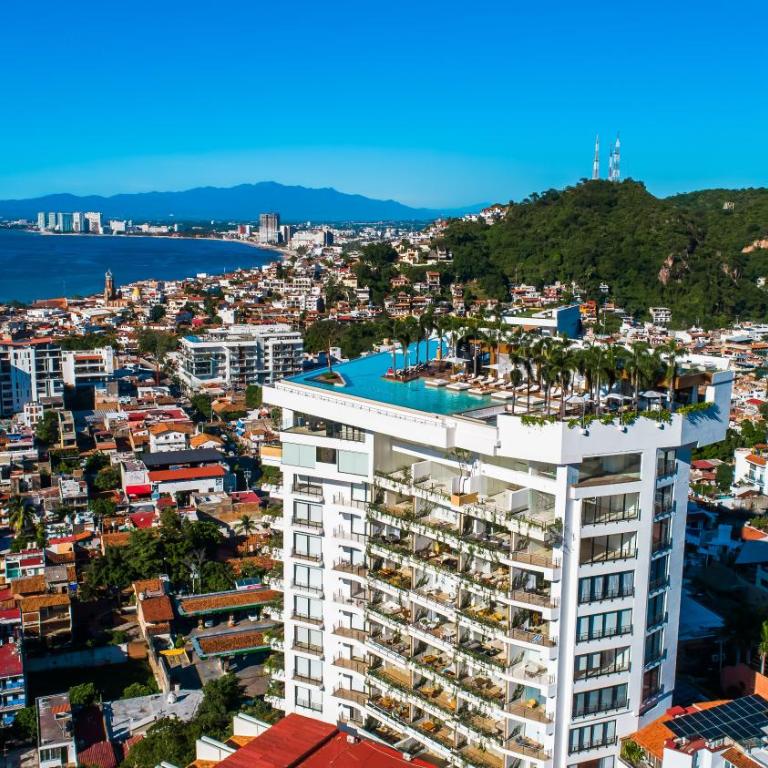 SOHO PV Luxury Ocean View, Pool, Gym, 7m Beach - Apartamento de 2 dormitorios con terraza y vistas al mar - 21