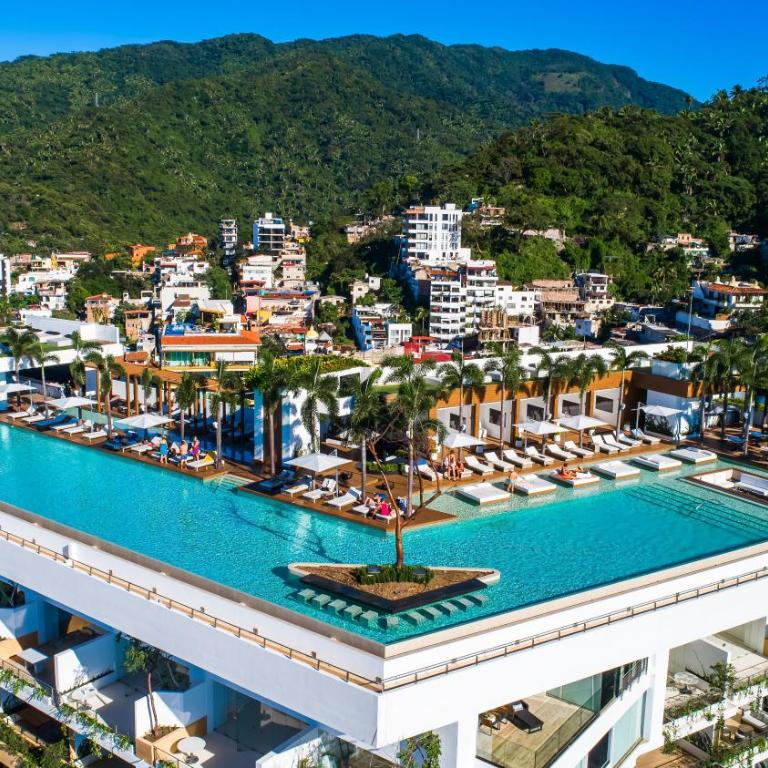 SOHO PV Luxury Ocean View, Pool, Gym, 7m Beach - Apartamento de 2 dormitorios con terraza y vistas al mar - 20