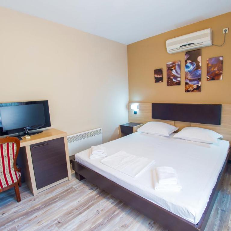 Apartments Cavaliero - Comfort Triple Room - 2