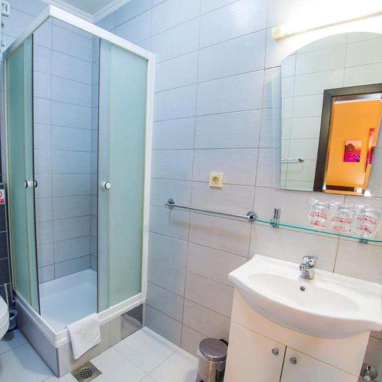 Apartments Cavaliero - Basic Triple Room - 5