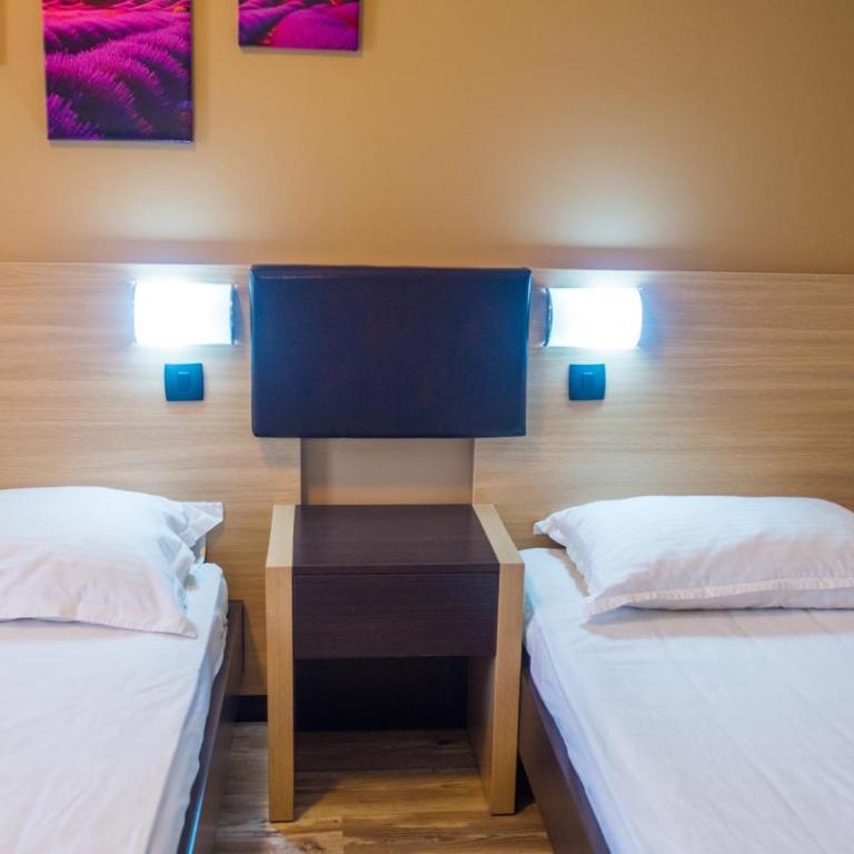 Apartments Cavaliero - Basic Triple Room - 8