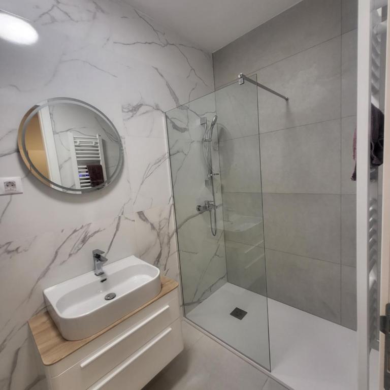 Palata - One-Bedroom Apartment - 8