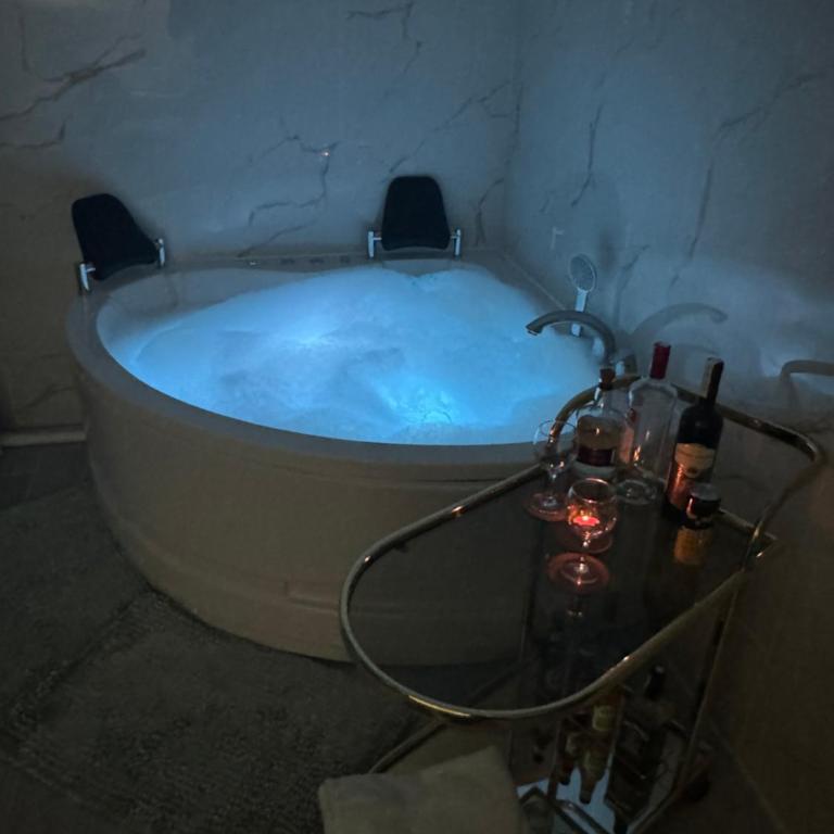 Apartman Mont, Lux & Jacuzzi - Jahorina - One-Bedroom Apartment - 4