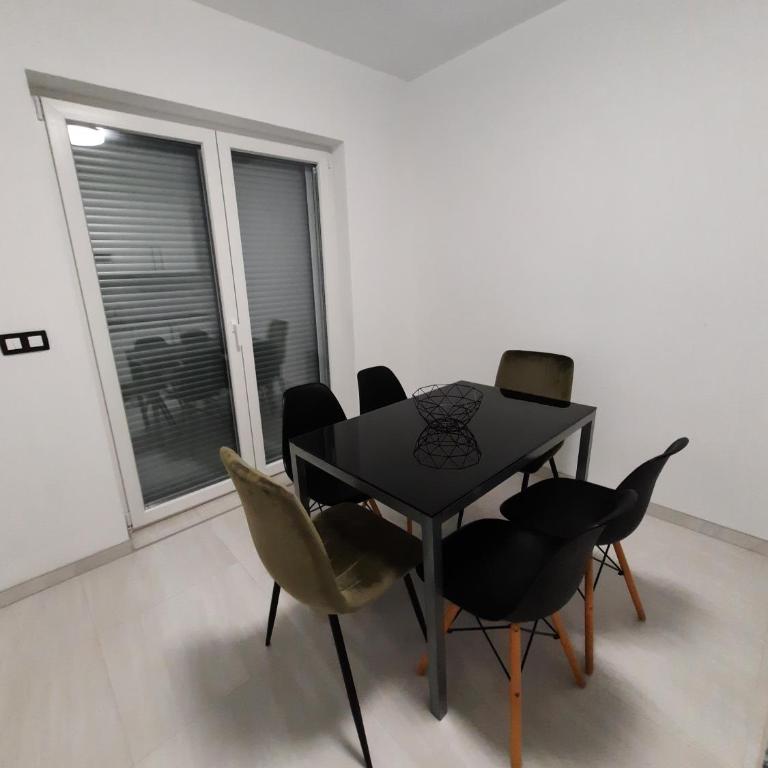 Apartments White House Bihac - Two-Bedroom Apartment - 11