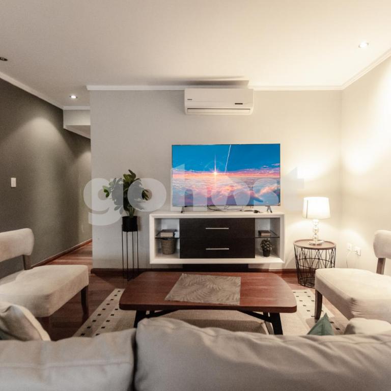 Ample 2 bedroom close to Shopping del Sol - Two-Bedroom Apartment - 1