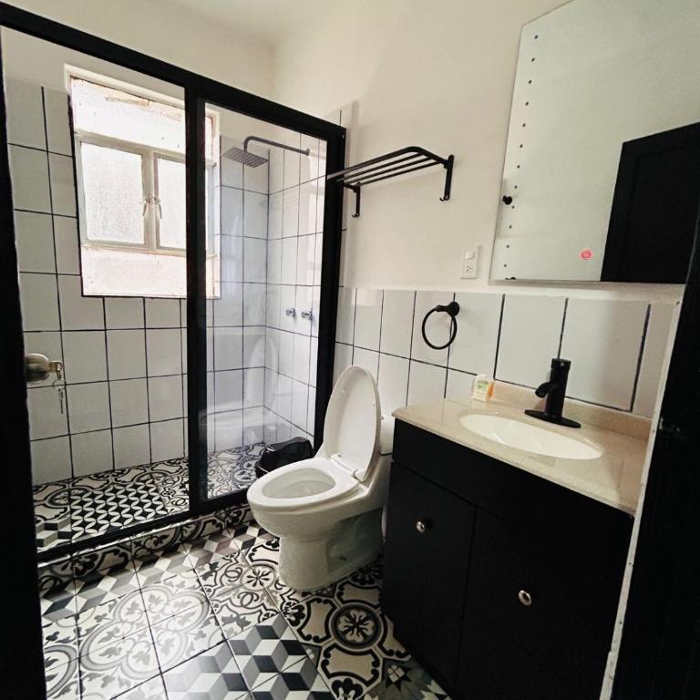 Singular Centro Histórico - Habitación Doble con baño privado externo - 2