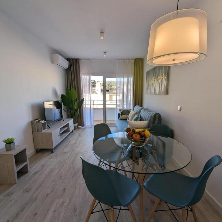 Moderno con piscina en L'Estartit by Host&Joy - One-Bedroom Apartment - 8