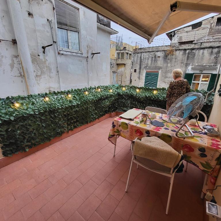 Santa Chiara Attic , 4 floor no Elevator - Appartamento con 1 Camera da Letto - 28