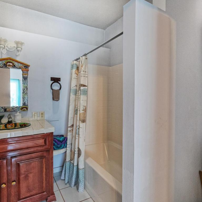 Beachcomber - Vacation Home - 28