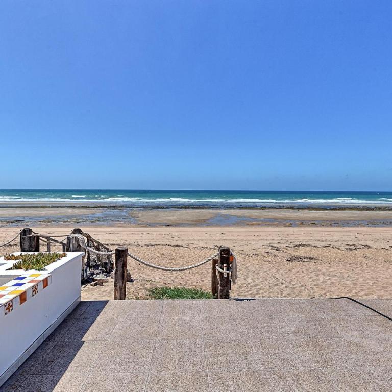 Buenos Tiempos - Three-Bedroom Apartment - 13