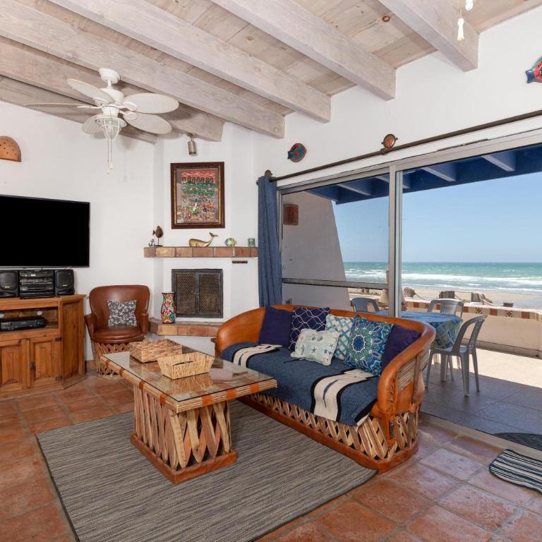 Buenos Tiempos - Three-Bedroom Apartment - 16