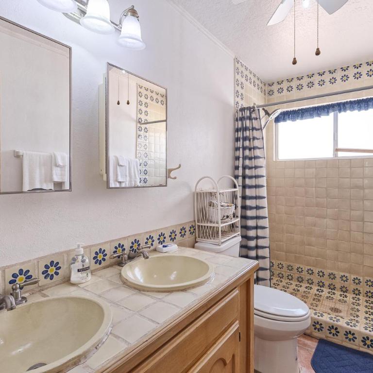 Buenos Tiempos - Three-Bedroom Apartment - 26