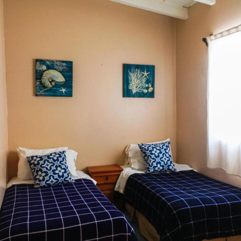 Luna y Sol - Three-Bedroom Apartment - 12