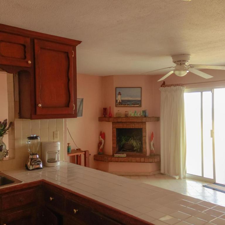 Luna y Sol - Three-Bedroom Apartment - 17